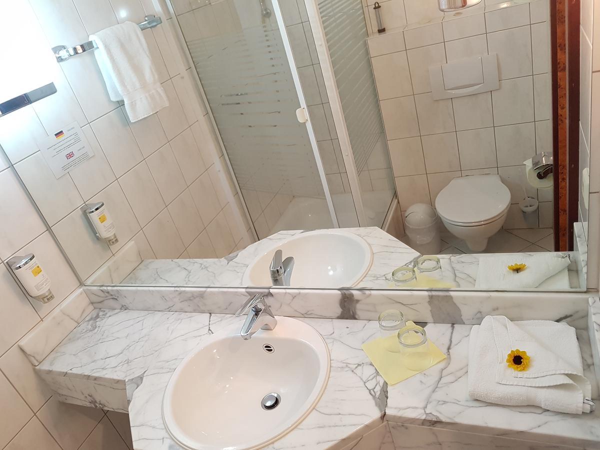 Landhotel Trampe Buitenkant foto
