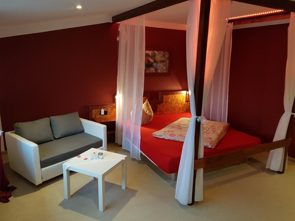 Landhotel Trampe Buitenkant foto