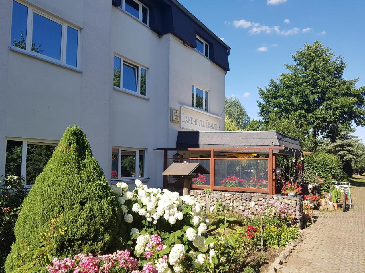 Landhotel Trampe Buitenkant foto